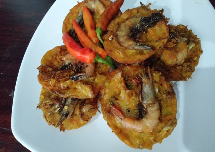 Cara Membuat Bakwan Sayur Toping Udang #bakwansayur #oteote #bakwanudang, Lezat Sekali