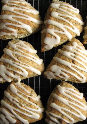 A picture of Earl Grey Tea Scones.
