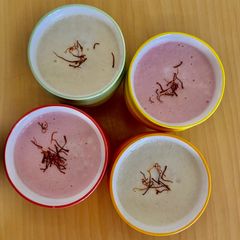 A picture of Classic thandai and rose thandai.