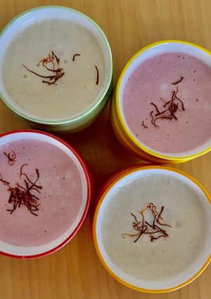 A picture of Classic thandai and rose thandai.