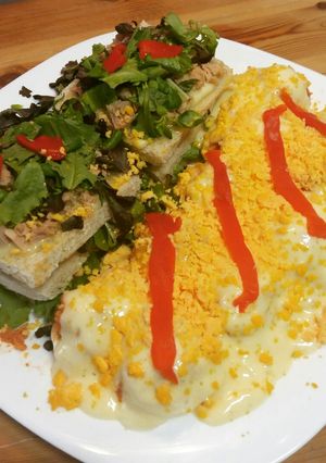 Foto principal de Pastel frío de verano y huevos rellenos