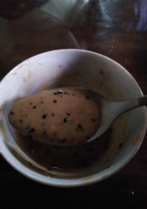 Hình của món Sốt mè rang trộn salad.