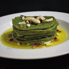 A picture of Spinach Malpua.
