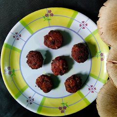 A picture of Straw mushroom pakora.