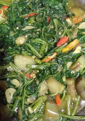 Foto resep Tumis sayur kangkung terong chy2