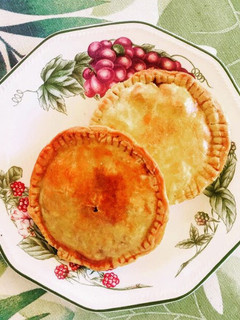 Una foto de Pastelitos rellenos de pollo y champiñones