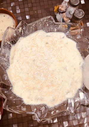 A picture of Sheer khurma.