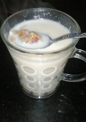 صورة لوصفة لبن بالتمر والعسل🍯