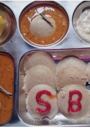 A picture of Oats idli.