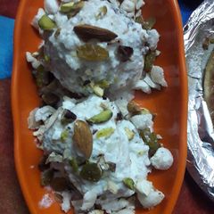 A picture of Bread Dahi Bade.