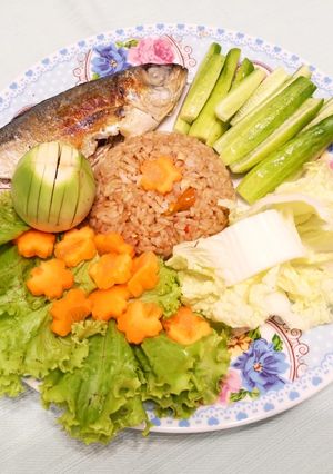 รูปของ ข้าวผัดน้ำพริกกะปิ ปลาทูทอด