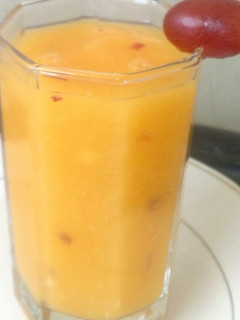 A picture of Fruit juice.