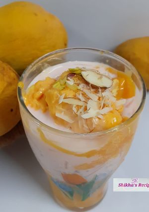 A picture of Pune special mango falooda.