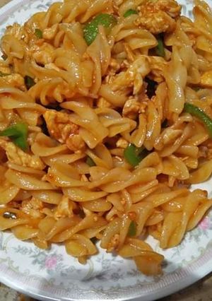 A picture of Chicken spicy pasta.