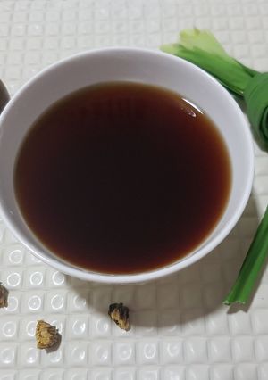 Hình của món Trà la hán quả bông cúc trị ho.