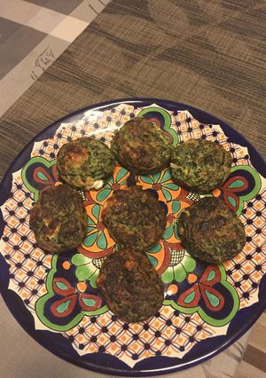 Una foto de Bocados de espinaca y Philadelphia livianos al horno