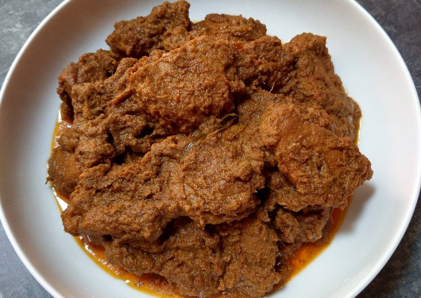 Rendang daging sapi