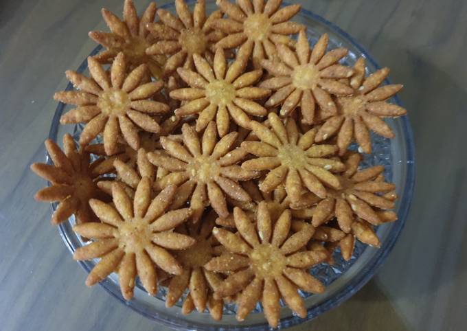 Easiest Way to Prepare Homemade Chakri phool