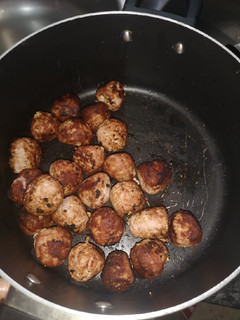 Una foto de Albóndigas caseras en salsa de tomate