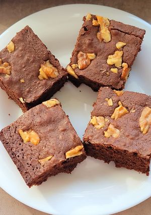 صورة لوصفة برونيز بالشوكولا والجوز 🍫