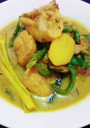 Foto resep Opor ayam kentang cabe ijo