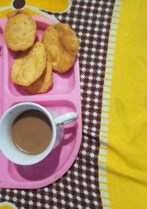 नमकीन मठरी (namkeen mathri recipe in Hindi) रेसिपी मुख्य फोटो