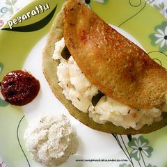 A picture of Pesarattu (moongdal lentil crepes).