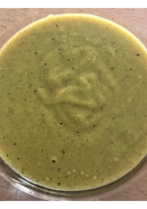 Una foto de Crema de calabaza y espinacas