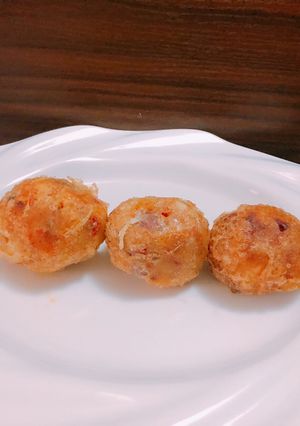 A picture of Yam balls.