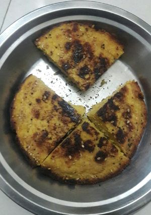 A picture of Real Gujarati Handvo.
