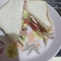 A picture of Bread sandwich.