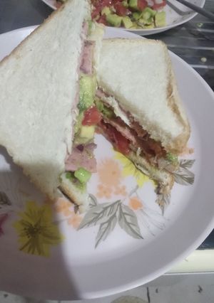 A picture of Bread sandwich.