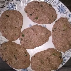 A picture of Chapli kabab.
