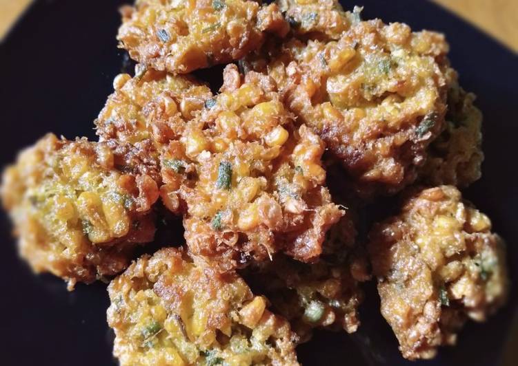 Resep Pelas/ Bakwan jagung yang Enak