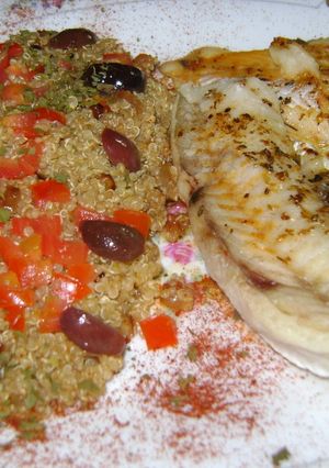 Una foto de Merluza con quinoa