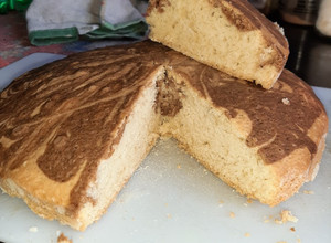Una foto de Torta Marmolada fácil y económica