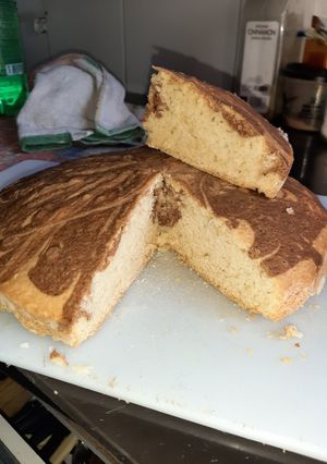 Una foto de Torta Marmolada fácil y económica