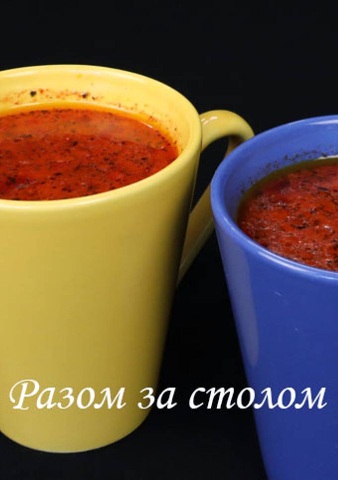 Червоний борщ в горнятках