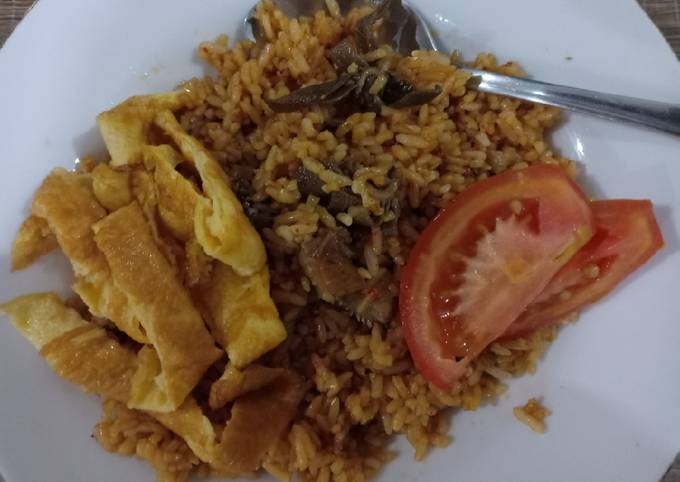 Wajib coba! Bagaimana cara membuat Nasi Goreng Babat yang nagih banget