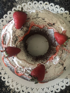 Una foto de BUDÍN MUY HÚMEDO DE 🍫CHOCOLATE 🍫 Y 🍓FRUTILLAS 🍓