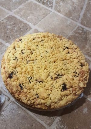 Foto di Sbriciolata crema pasticcera e amarene sciroppate
