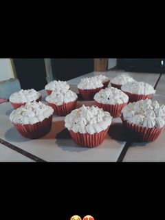 Una foto de Cupcakes de vainilla y lustre