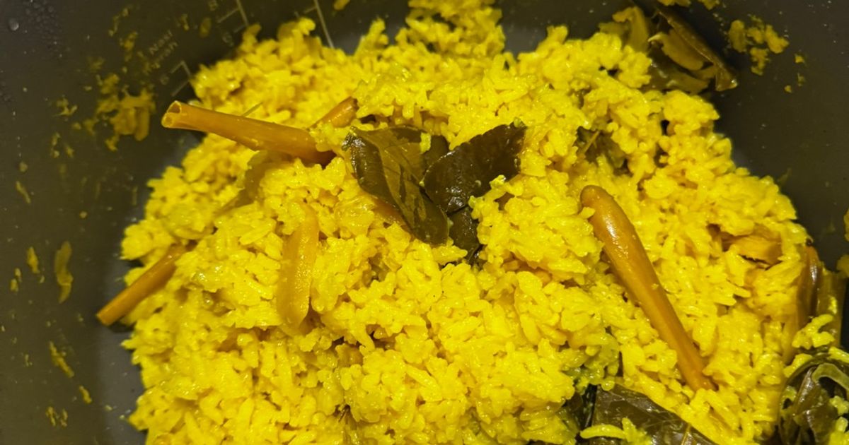 Nasi Kuning Magic Com