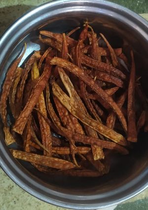 ગુવાર ની કાચરી (Guvar Kachari Recipe In Gujarati) રેસીપી મુખ્ય ફોટો