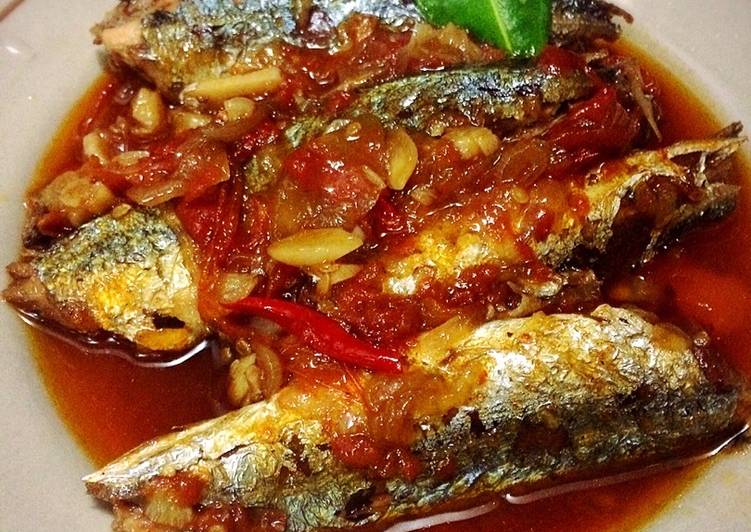 Resep Sarden ikan layang / salem, Lezat Sekali