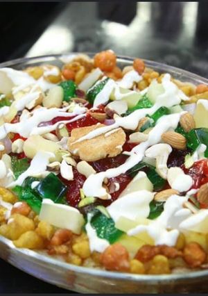 A picture of Mix fruit and chana chart dessert.