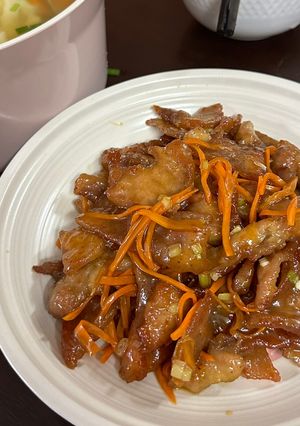 Hình của món Thịt heo chiên sốt cam.