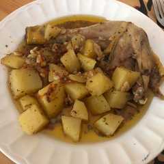 รูปของ Ayam Kentang Pedas Asin (No MSG)