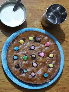 ओरियो बिस्कुट केक (Oreo biscuit cake recipe in Hindi) रेसिपी मुख्य फोटो