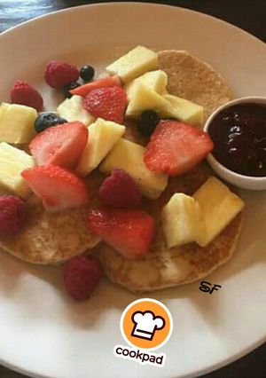 A picture of Pancakes with Vanilla & Honey.